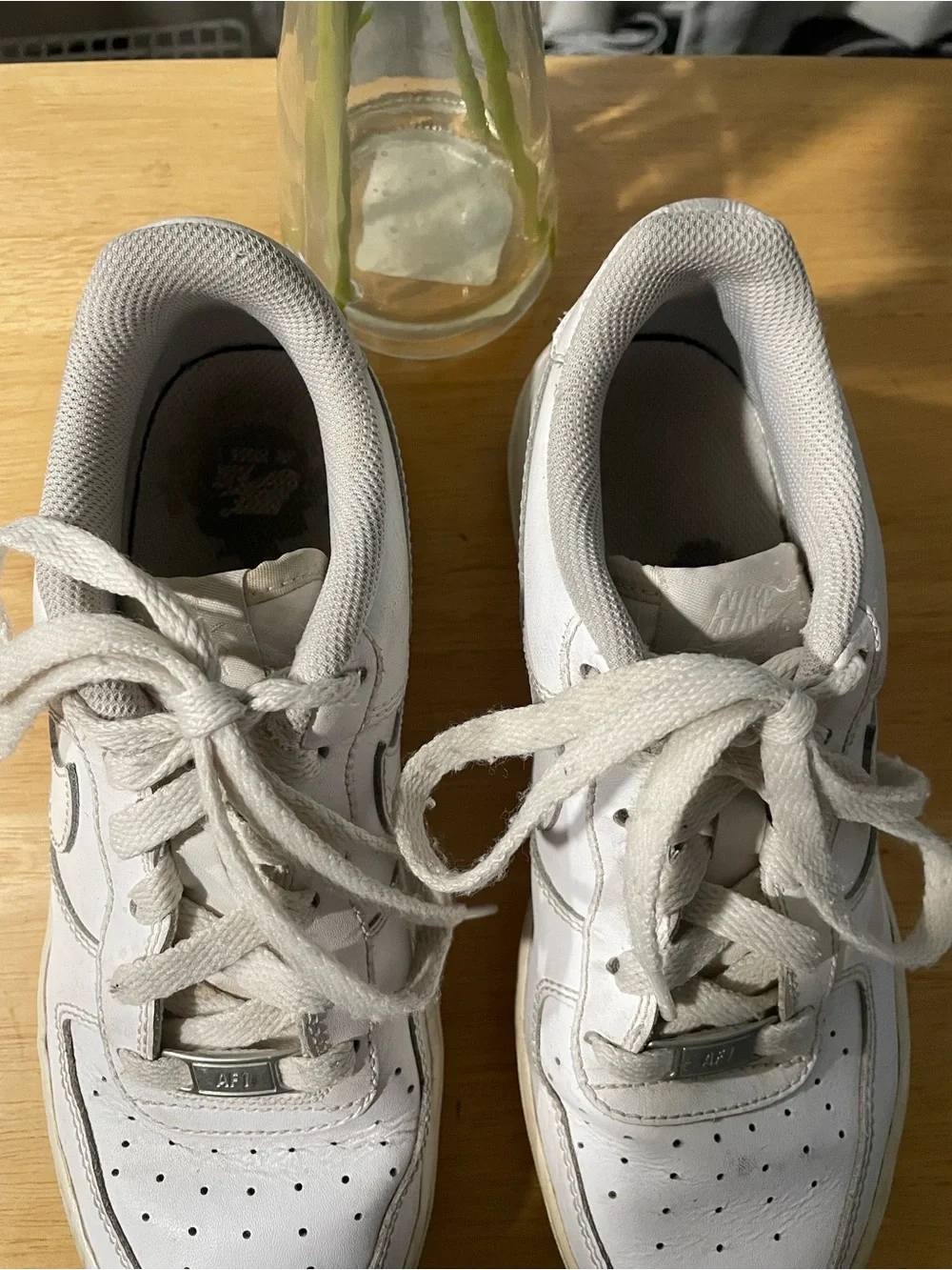Nike youth low
